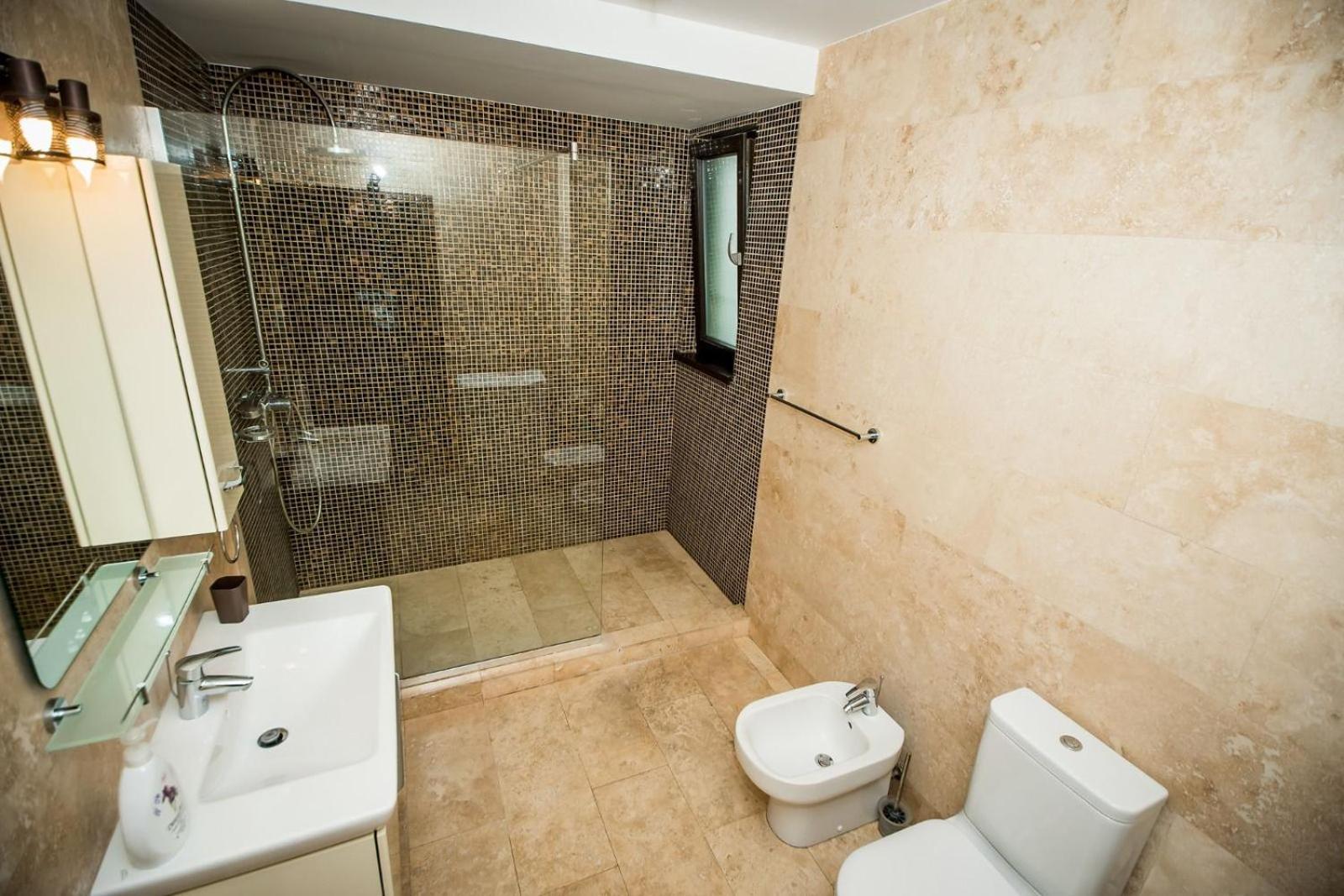 Sweet Luxury * Galati (Galati)